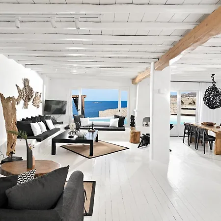 Sea Front Pool-hot Tub By Calypso Sunset 빌라