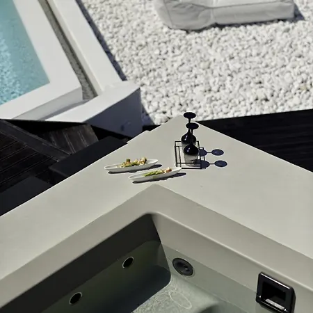 Вилла Serene Sea Front Pool-hot Tub By Calypsosunsetvillas Agios Ioannis Diakoftis