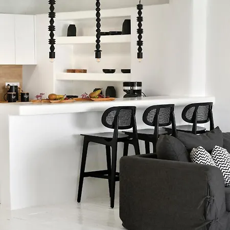 Serene Sea Front Pool-hot Tub By Calypsosunsetvillas