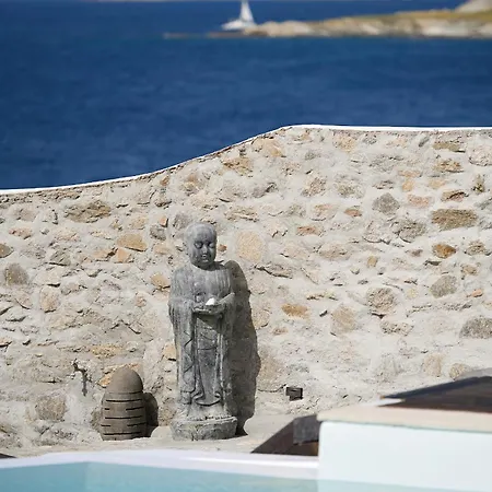 Villa Serene Sea Front Pool-hot Tub By Calypsosunsetvillas